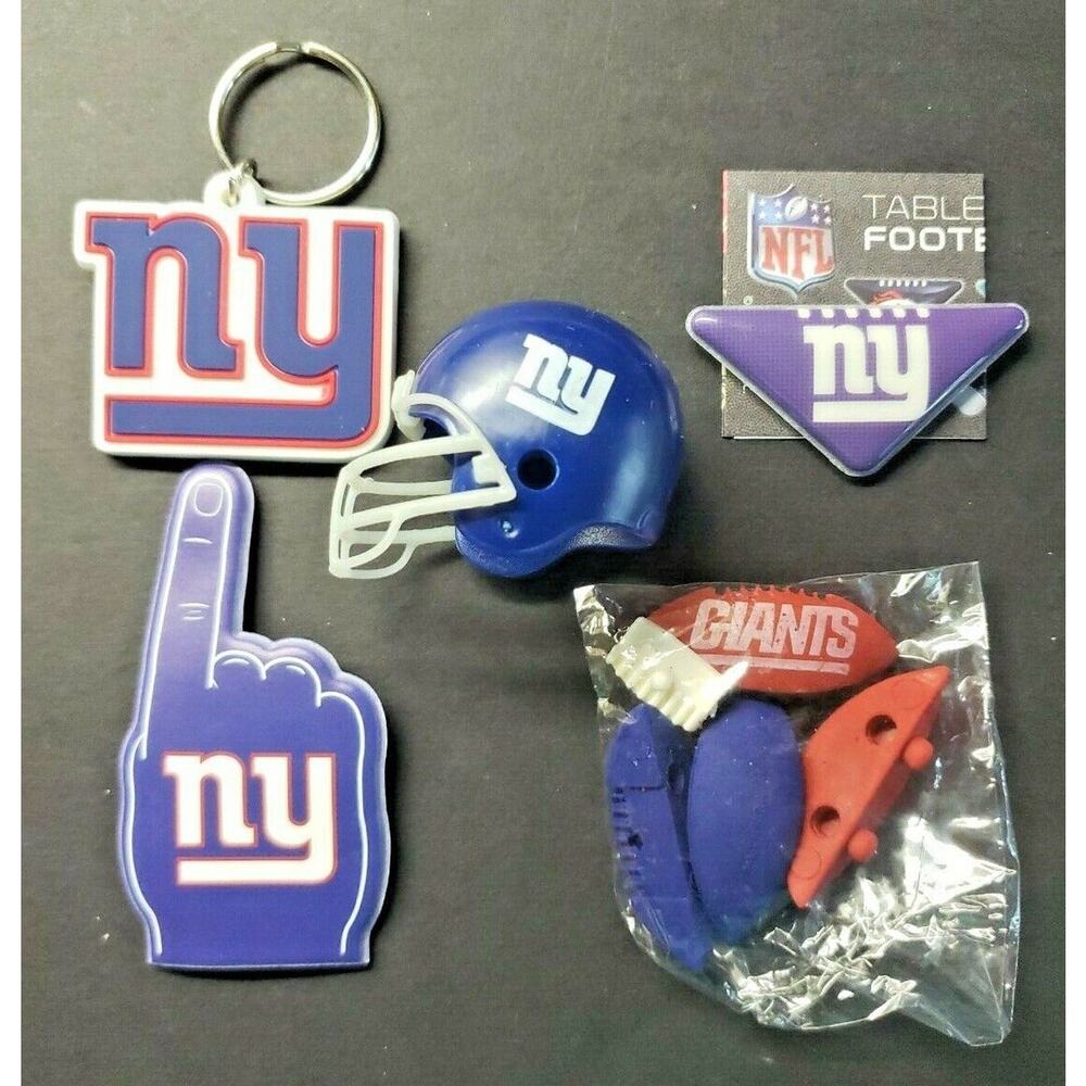 New York Giants Football Vending Charms Lot of 5 Puzzle Helmet Key Chain 292